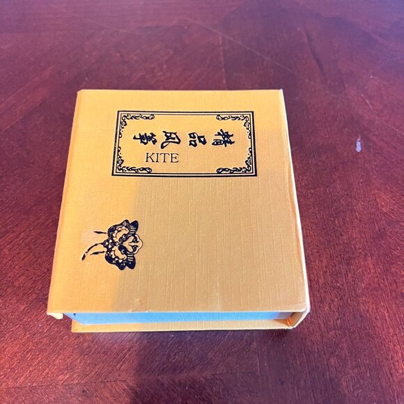 Kite Art Work Hand-painted Chinese Folk Art Mini Kite in Box - Picture 4 of 7